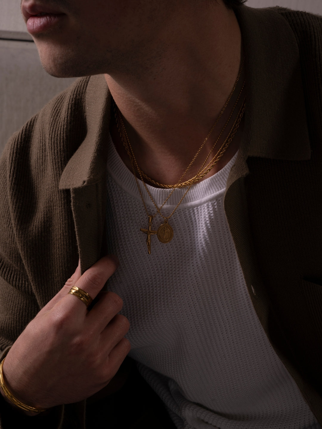 KRUISBEELDKETTING | 18K Goud